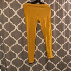 Mustard leggings